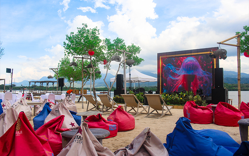 Pasir Putih Beach Club